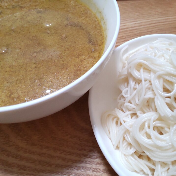 豆乳でマイルド！カレー汁そうめん